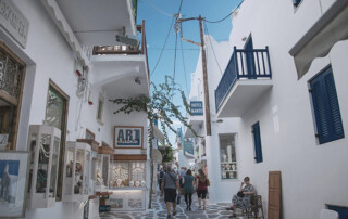 Molinos de viento de Mykonos al atardecer, vistas panorámicas de la isla